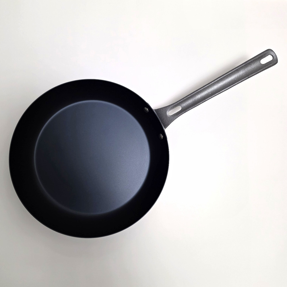 10in Carbon Steel Non-Stick Frying Pan Skillet Black Long Handle 450°F